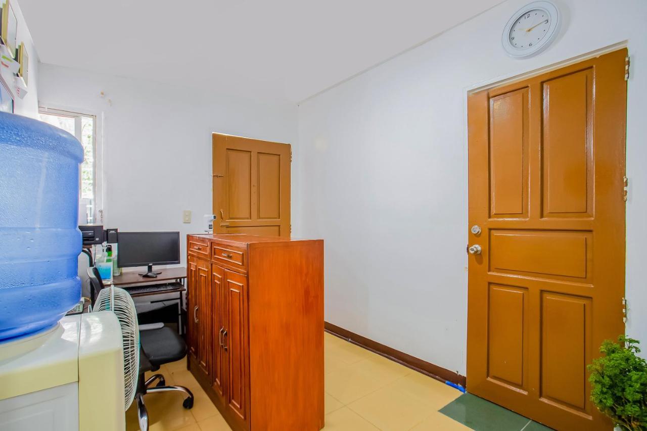 OYO 808 Mye Tourist Inn Paranaque City Eksteriør bilde