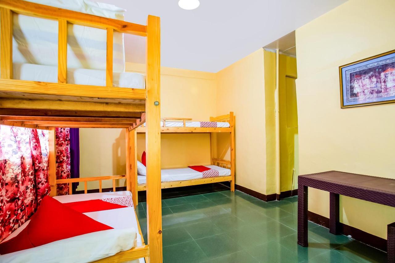 OYO 808 Mye Tourist Inn Paranaque City Eksteriør bilde